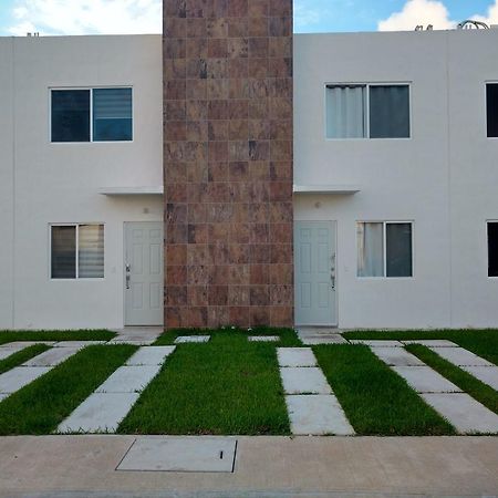 Casa Jardines Del Sur 3 Vila Cancún Exterior foto